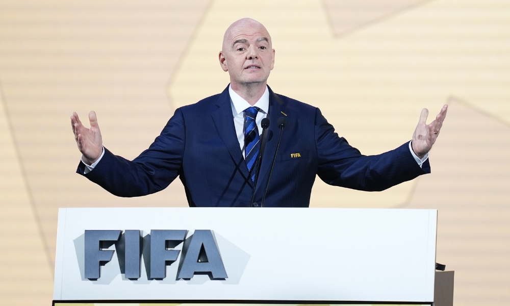 比赛中扮演